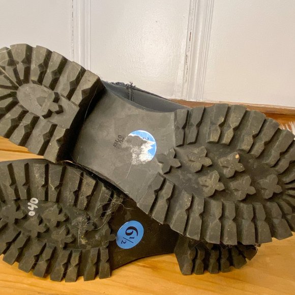 ❌SOLD❌G by Guess Andray Star Studded Combat Boots - Picture 8 of 8